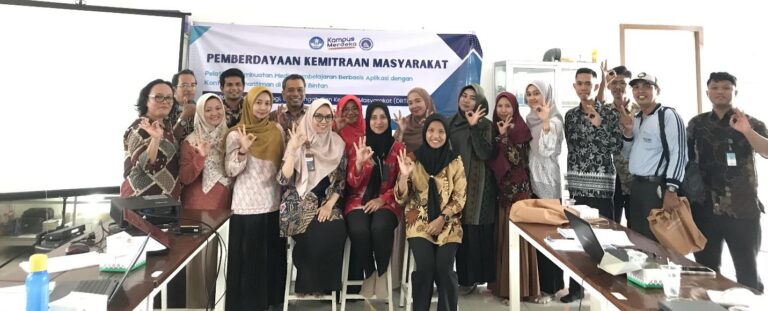Tim PKM DRTPM Gelar Pelatihan Pembuatan Media Pembelajaran Berbasis Aplikasi Dengan Konteks Kemaritiman Di SMP Negeri 1 Bintan